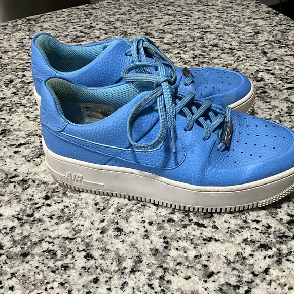 UNIVERSITY BLUE NIKE AIR FORCE 1 SAGE LOW - Picture 3 of 7